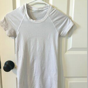 Lululemon Swiftly Tech Short-Sleeve Shirt 2.0 Hip Length- Color White